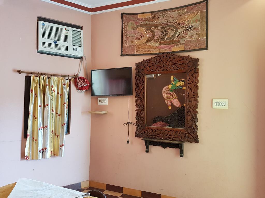 Hare Krishna Home Stay Guest House ジョードプル エクステリア 写真