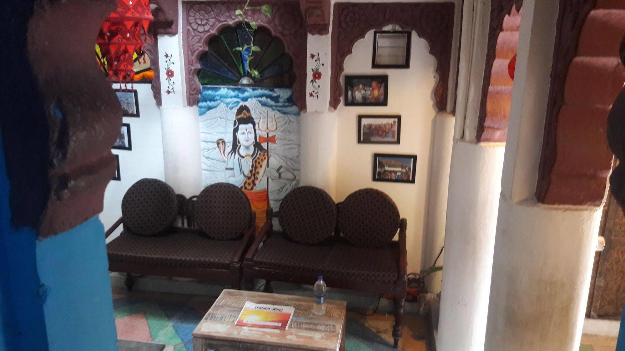 Hare Krishna Home Stay Guest House ジョードプル エクステリア 写真