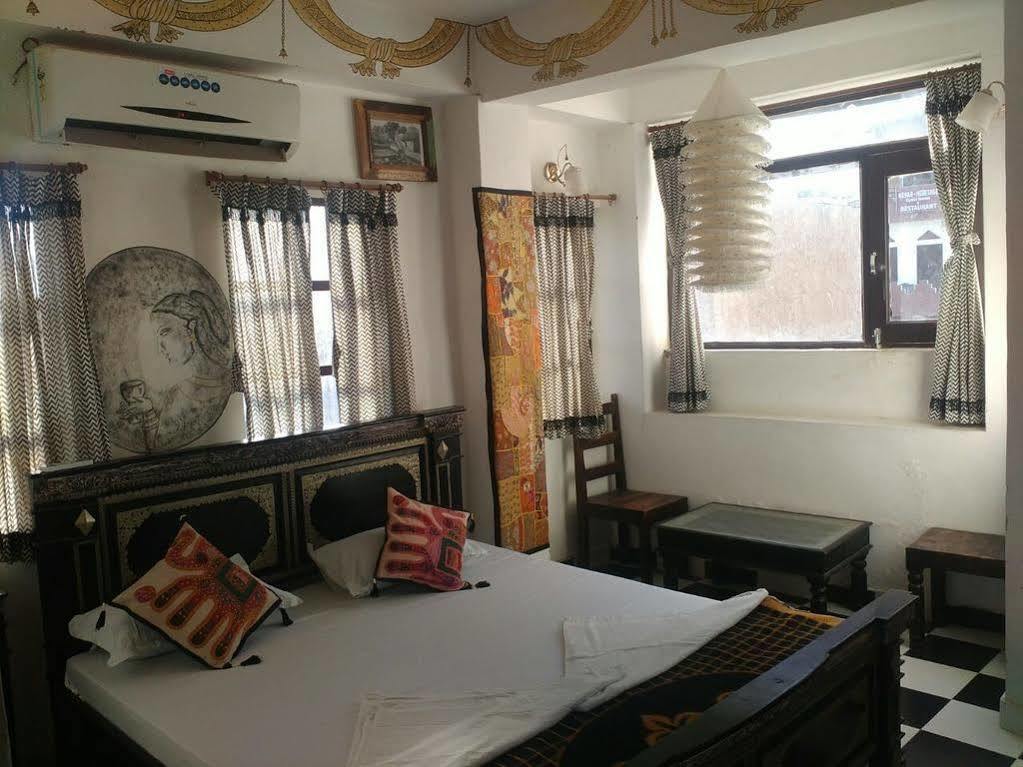 Hare Krishna Home Stay Guest House ジョードプル エクステリア 写真